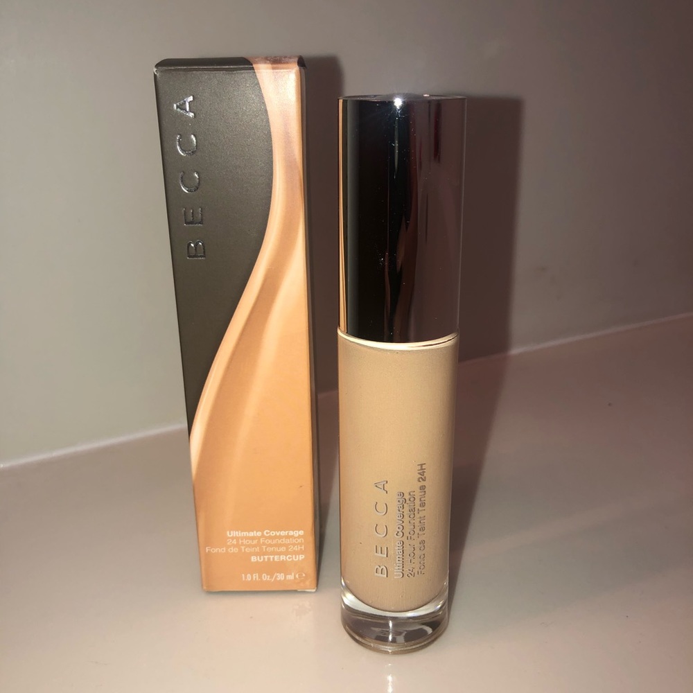 BECCA Ultimate coverage foundation